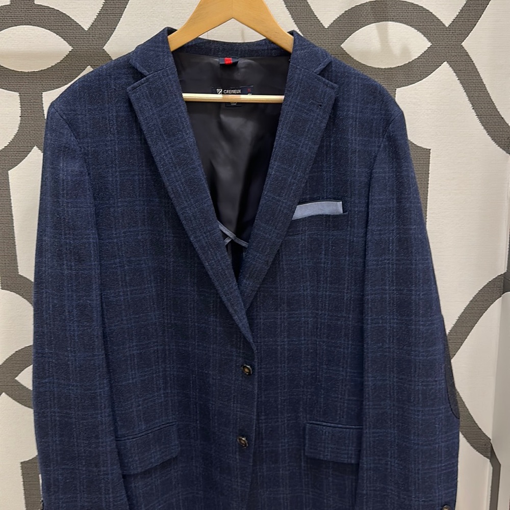 Daniel Cremieux sports jacket with pocket square